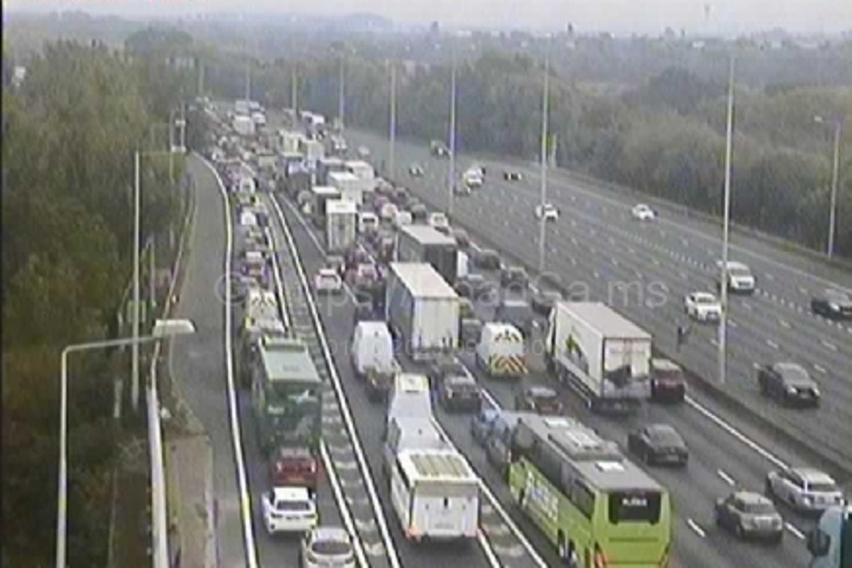 M25 set to be shut for hours near Heathrow Airport after major crash