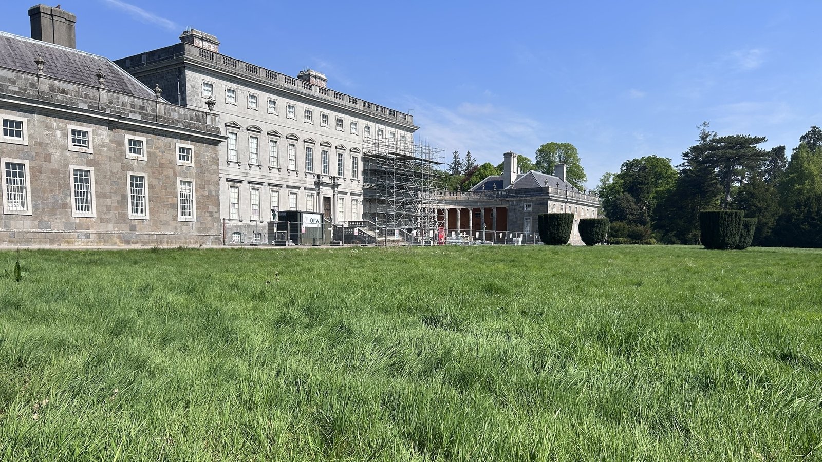 State to buy land around Castletown House, restore access