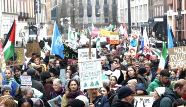 Thousands attend rally calling for climate action policy