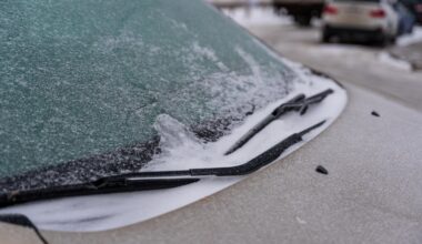 Motorists urged to take care as low temp warning issued