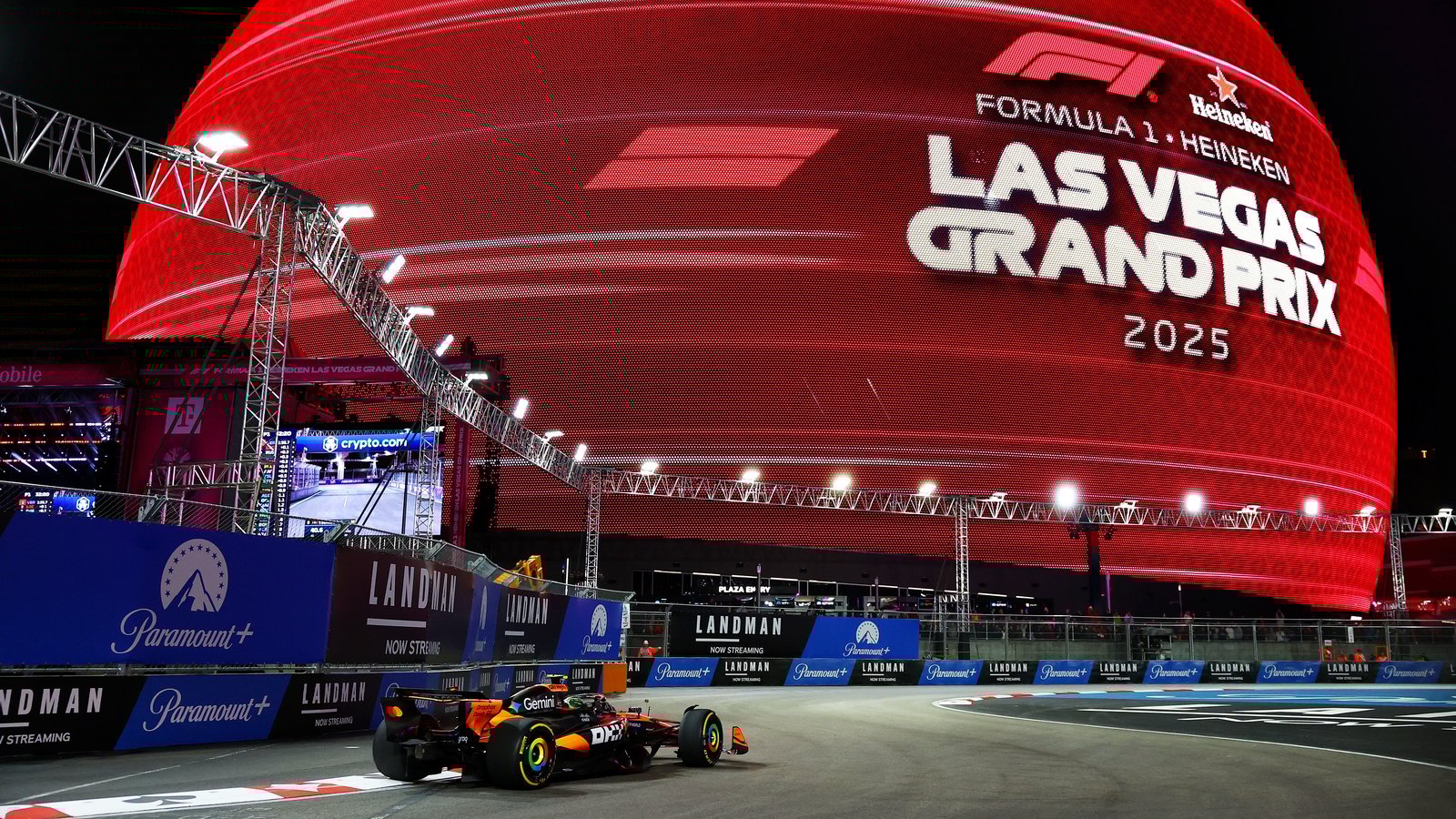 Norris leads as manhole cover disrupts practice