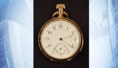 Titanic couple's gold watch sells for over €2m at auction