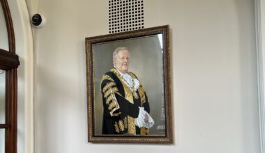 Former SF employee not prosecuted over damage to portrait