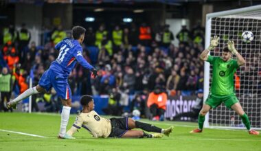 Chelsea catch fire to dismantle ten-man Barcelona