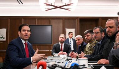 Ukraine peace talks with US officials under way