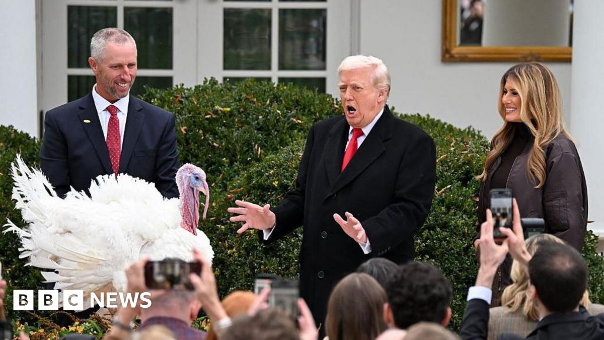Live updates: Trump pardons turkeys ahead of Thanksgiving