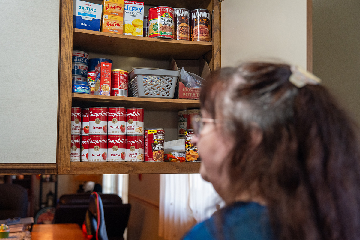 Food stamp delay hits Michigan: Residents ration, pantries scramble