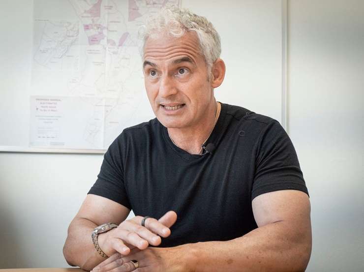 Could a fancy boat or luxury car be a loophole in the new foreign buyer rules? A top property lawyer says no. Photo / Getty Images