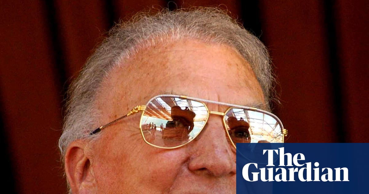 John Laws, Australian talkback radio star, dies aged 90 | Australian media