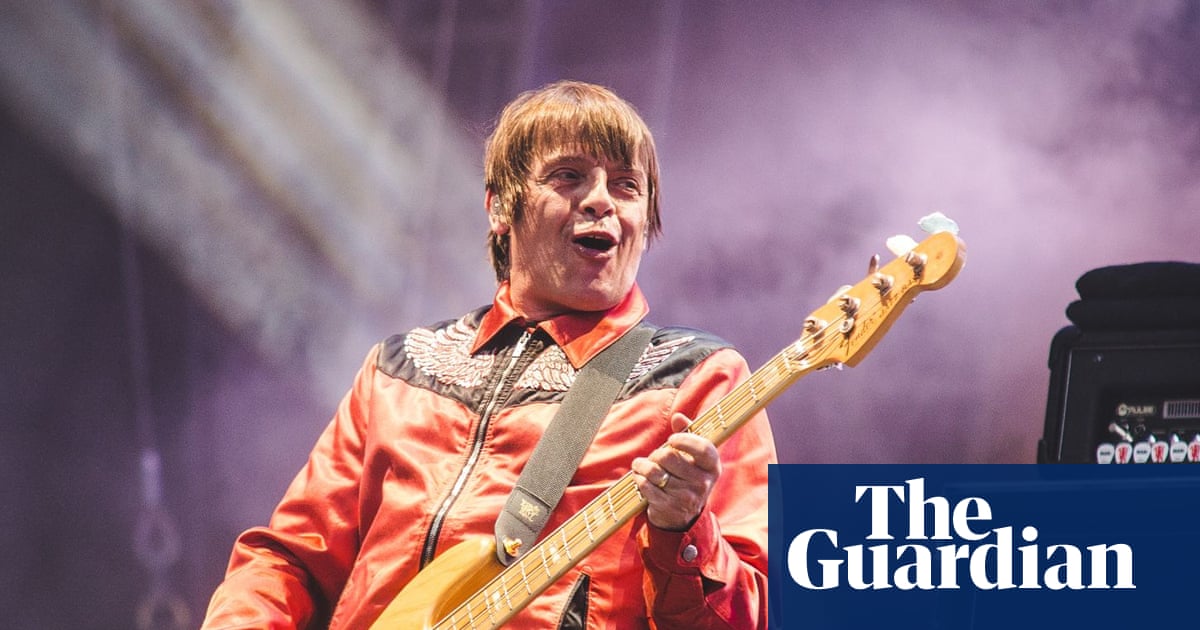 Gary ‘Mani’ Mounfield, the Stone Roses and Primal Scream bassist, dies aged 63 | Stone Roses