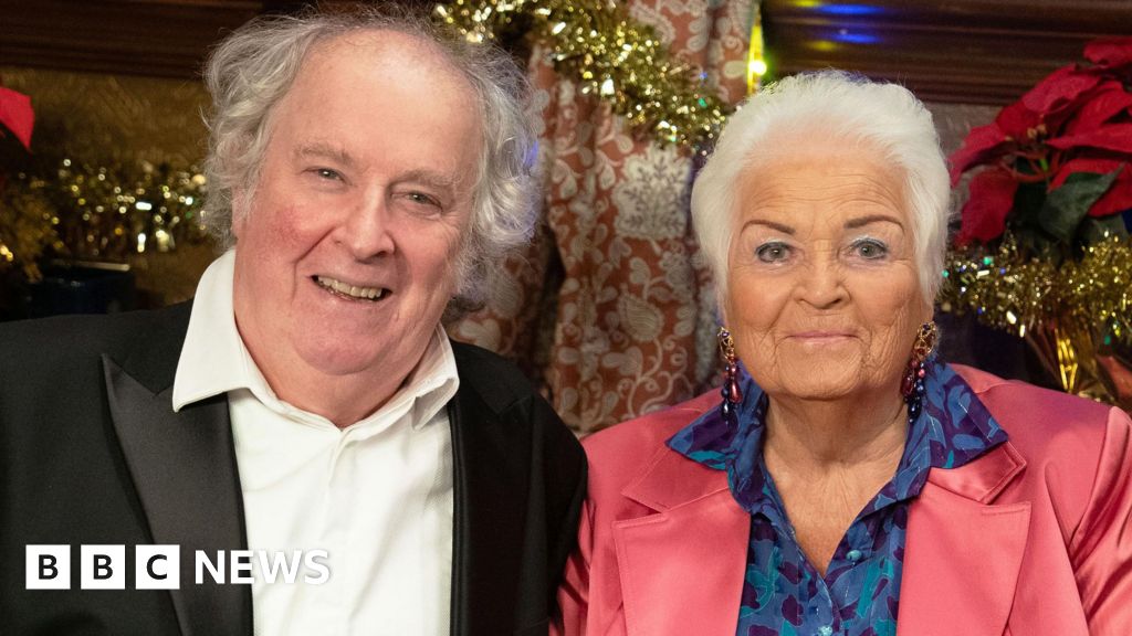 Pam St Clement to return to EastEnders as Pat Butcher in dementia episode