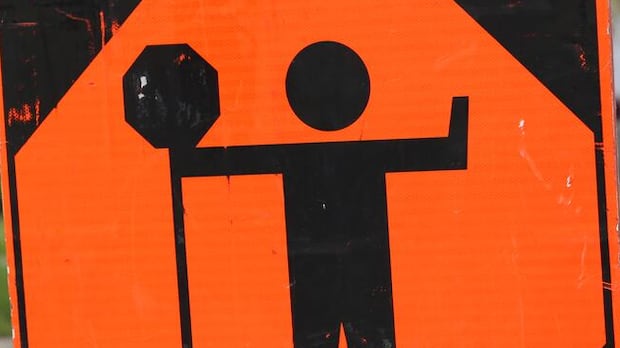 Patience runs thin for traffic delays on Peggys Cove Road