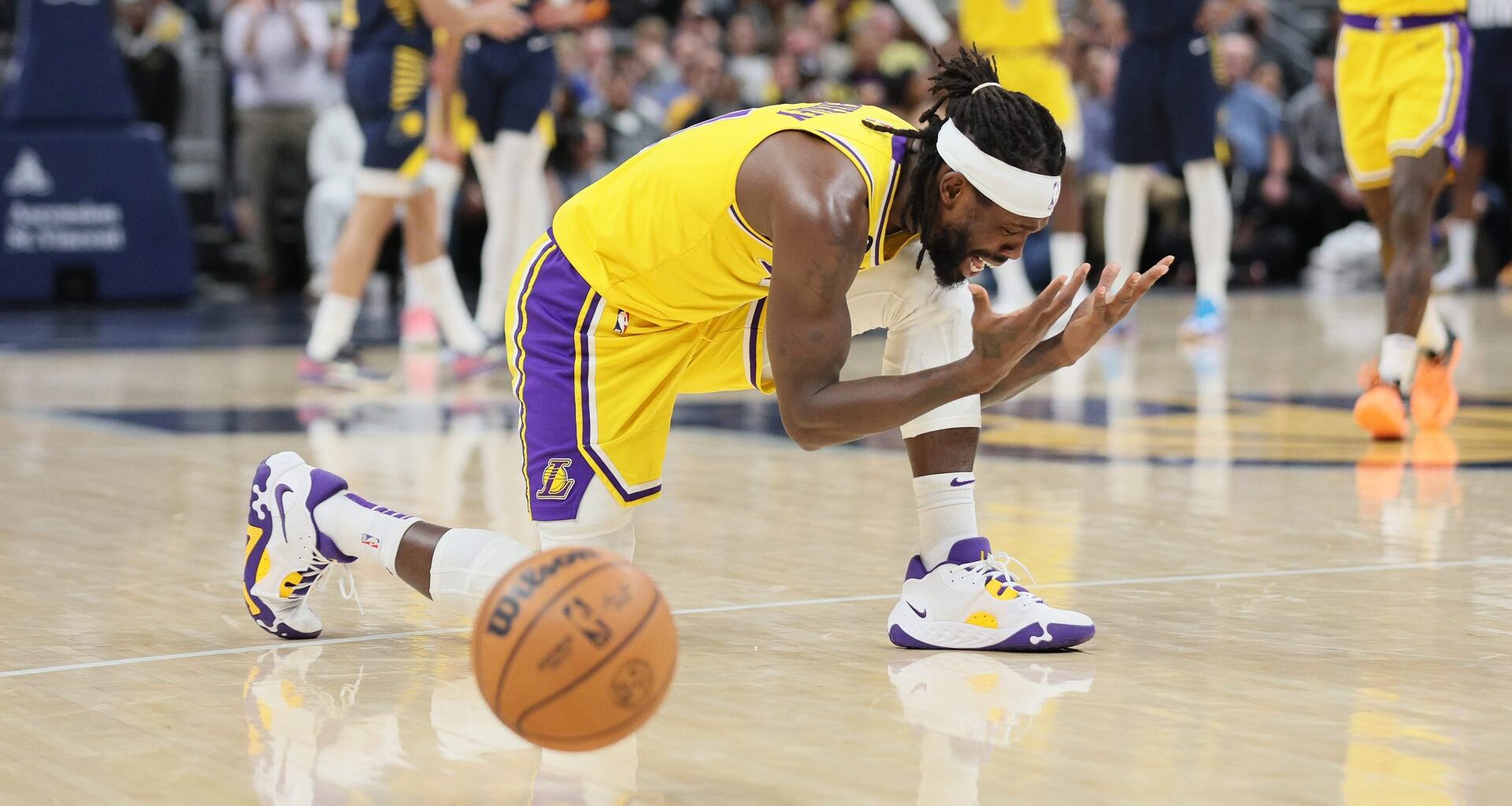 Ex-Lakers Guard Arrested on Third-Degree Felony Charge: Report