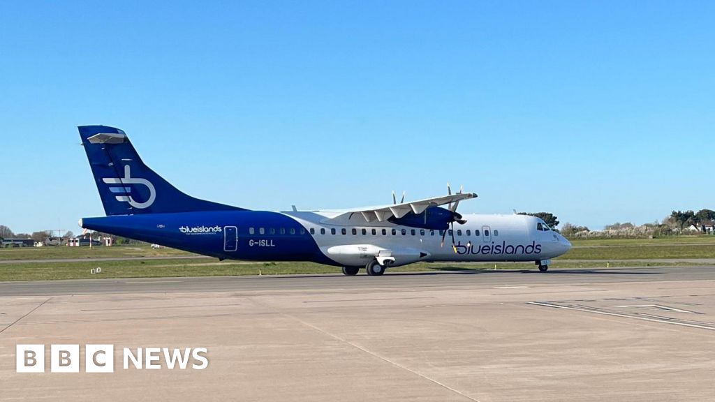 Aurigny and Loganair step in to rescue passengers