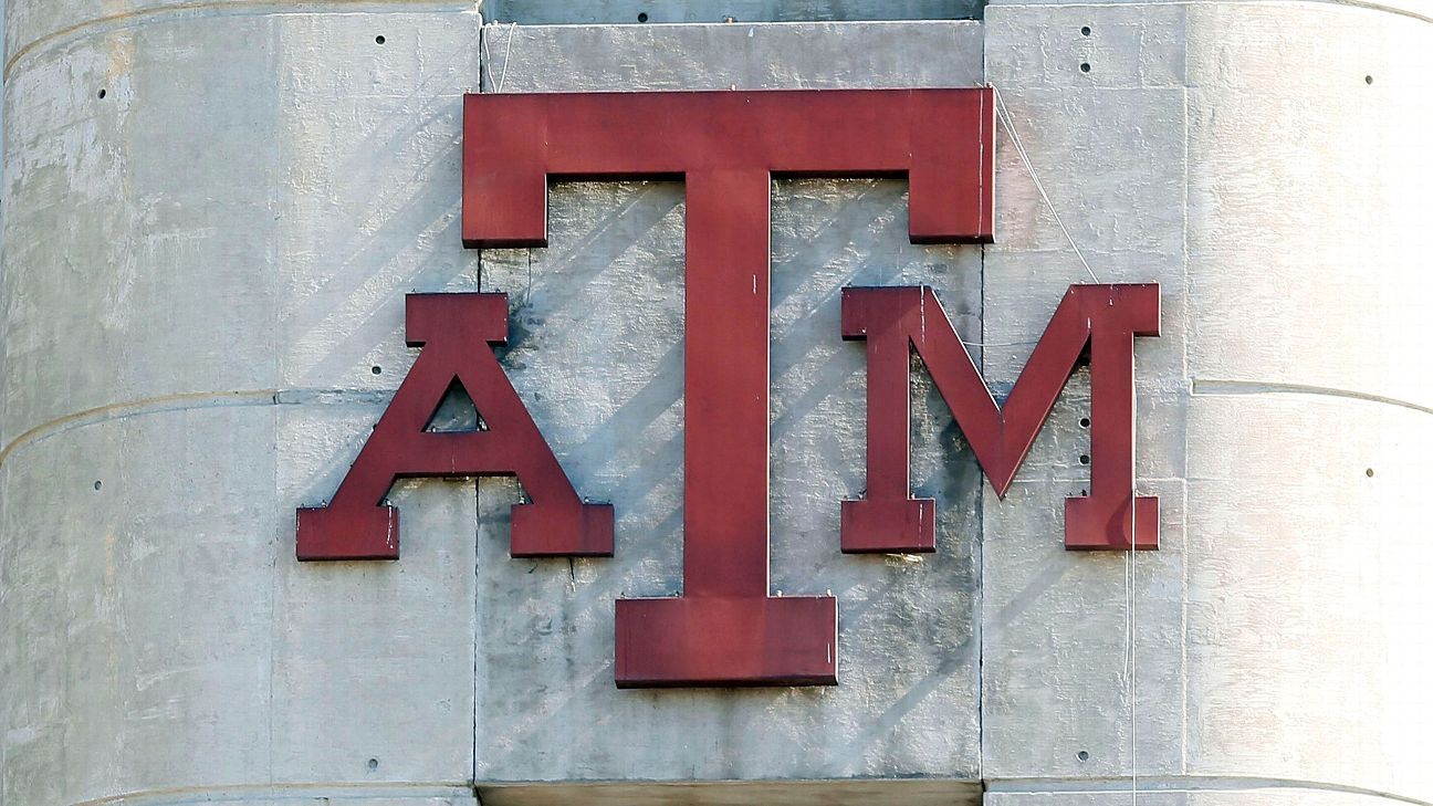 Texas A&M: Trooper who pointed at players relieved of duties