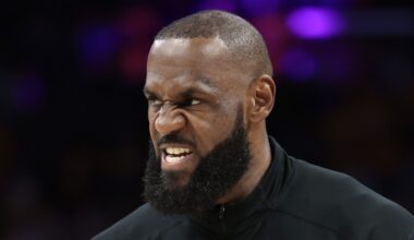 LeBron James Fighting to Make Season Debut for Lakers