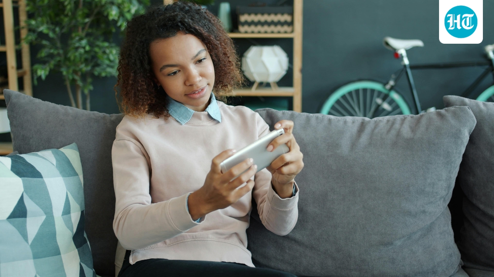 Researchers report cortical thinning in attention and memory centers among kids with heavier screen-time habits