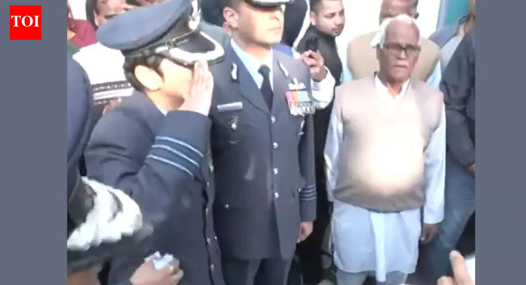 Salute and tears: Wing Commander Afshan's emotional goodbye to husband; Namansh Syal was killed in Tejas crash | India News