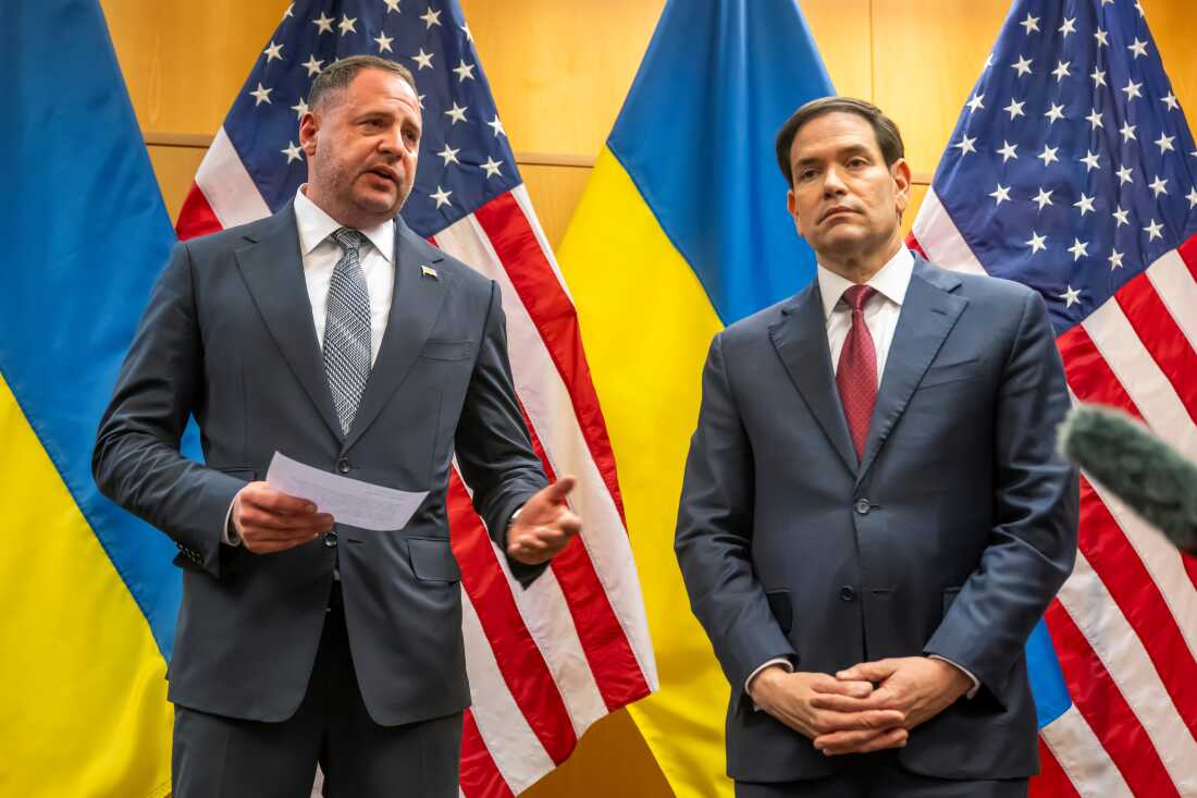 Head of the Office of the President of Ukraine Andriy Yermak, second right, and U.S. Secretary of State Marco Rubio talk to the press as their consultations continue at the U.S. Mission to International Organizations in Geneva, Switzerland, Sunday, Nov. 23, 2025.
