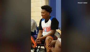 Chicago crime: 14-year-old boy Armani Floyd killed in Loop shootings, 8 injured; Mayor Brandon Johnson speaks out | ABC7 EXCLUSIVE