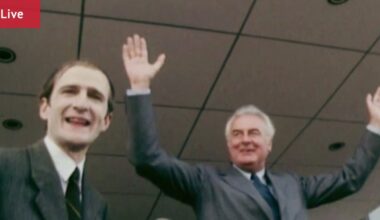 Trump threatens to sue BBC; Liberal Party, Nationals net zero debate continues; Delhi bomb blast kills eight, injures multiple