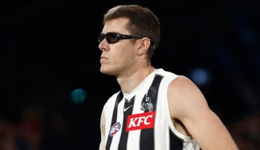Mason Cox could move to Fremantle Dockers after winning flag with Collingwood Magpies; Zach Merrett returns to Essendon Bombers training after failed Hawthorn Hawks trade bid