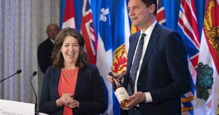 B.C. and Alberta premiers continue public duel over pipeline