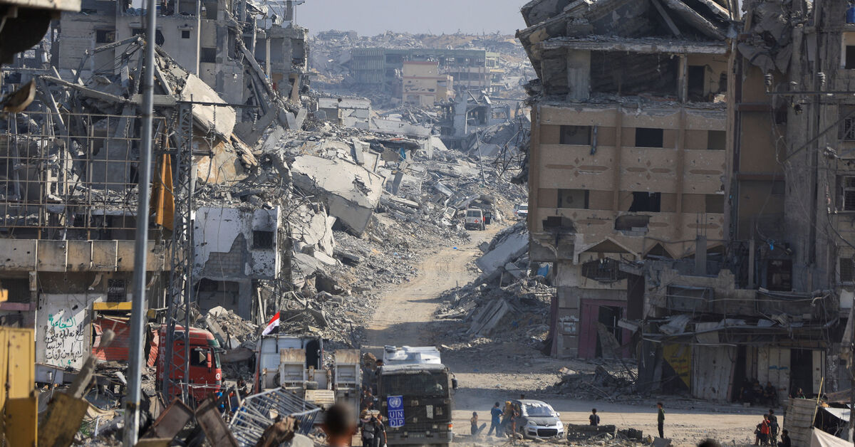 Israeli strike kills one in Gaza as sides trade blame for truce violations