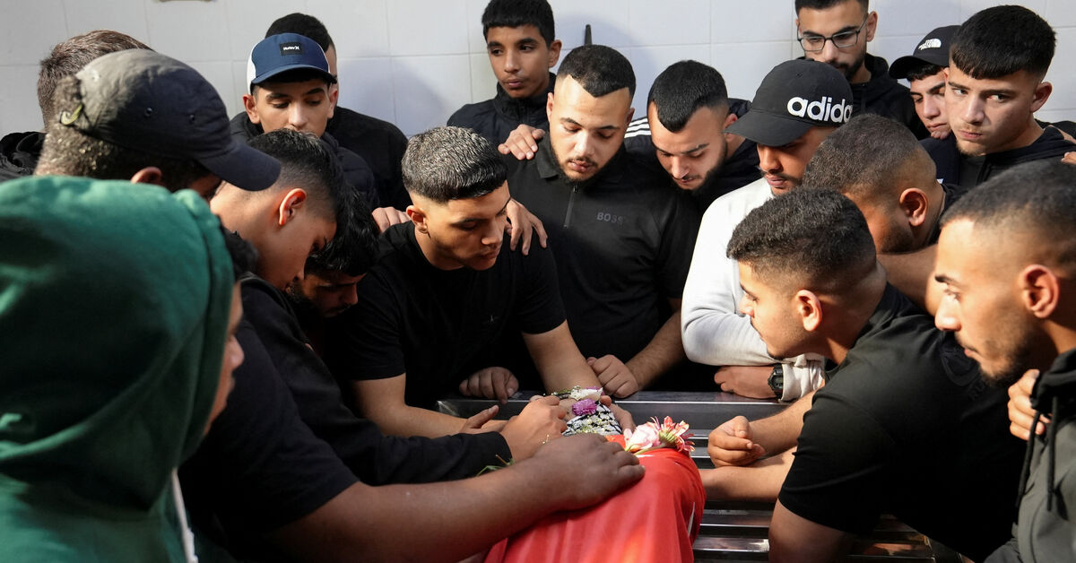 Israeli forces kill two Palestinian teens in escalating West Bank violence