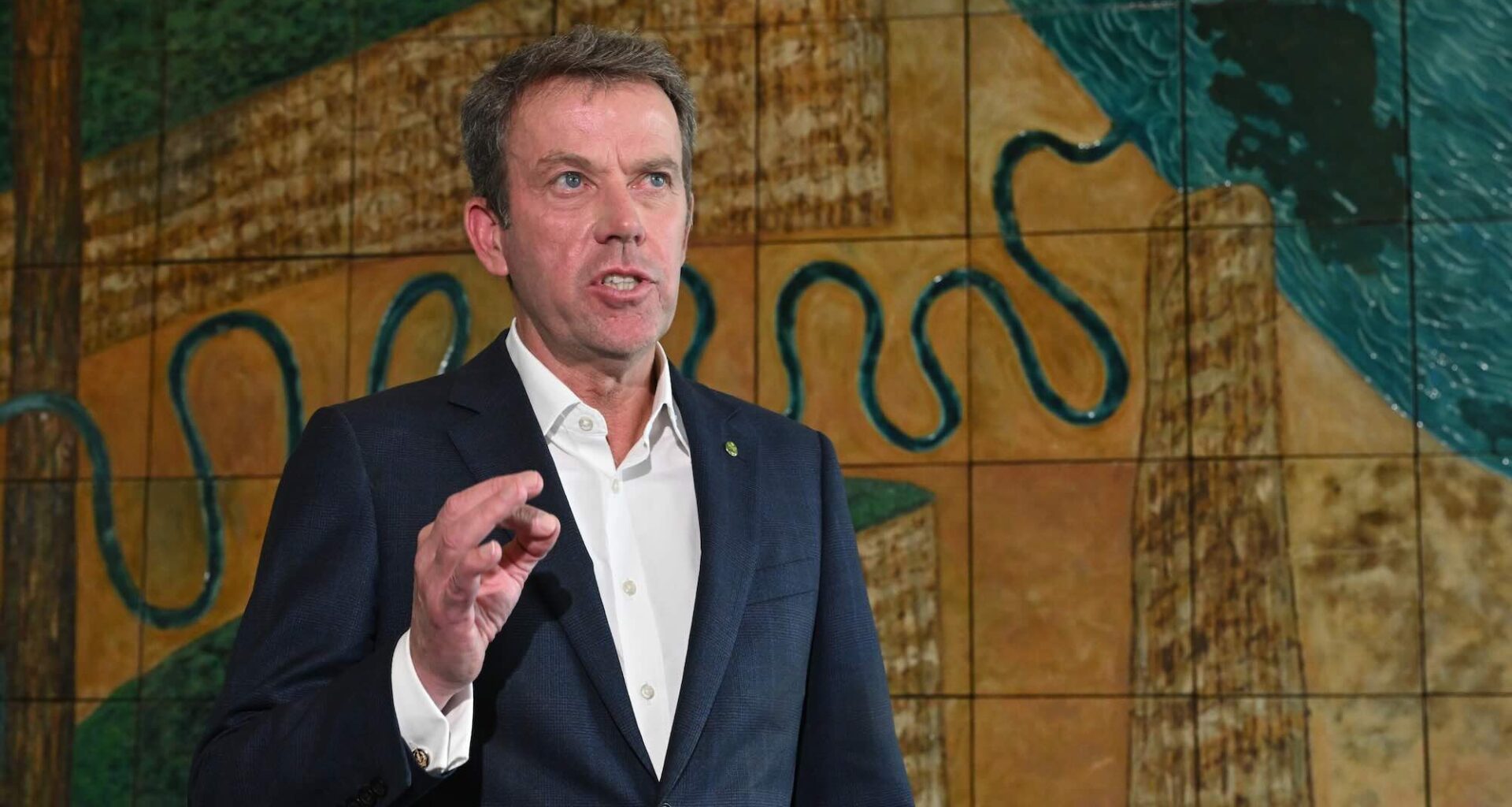 Liberals drift away from net zero, still obsessed with nuclear, after marathon talks