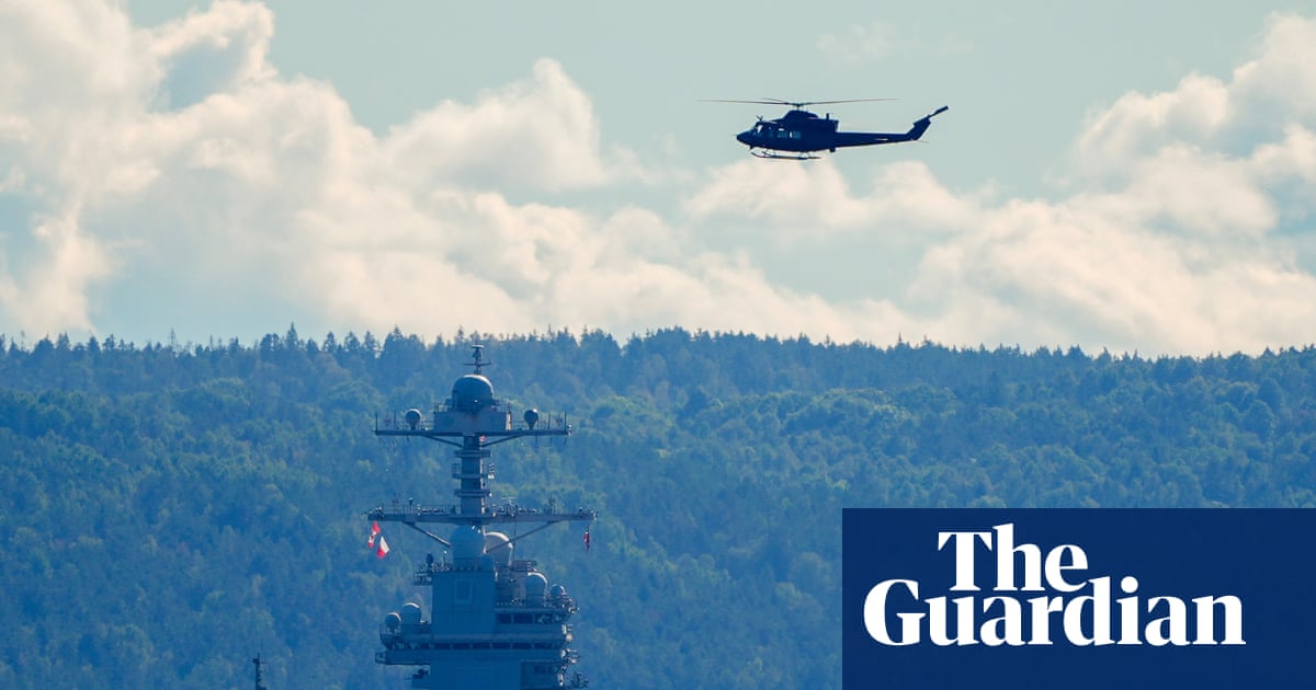 UK pauses intelligence-sharing with US on suspected drug vessels in Caribbean | Military