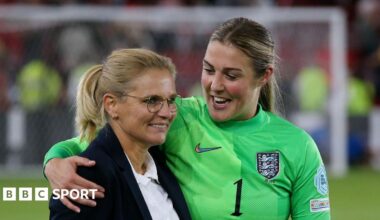 Sarina Wiegman and Mary Earps