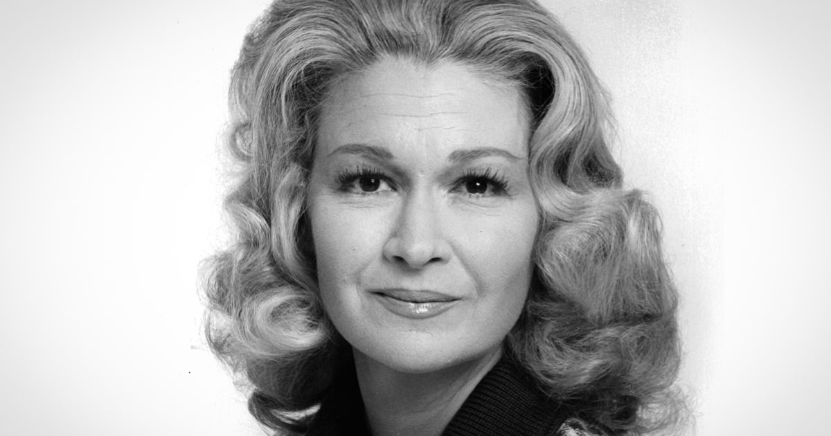 Diane Ladd, Oscar-nominated actor and mother of Laura Dern, dies at 89