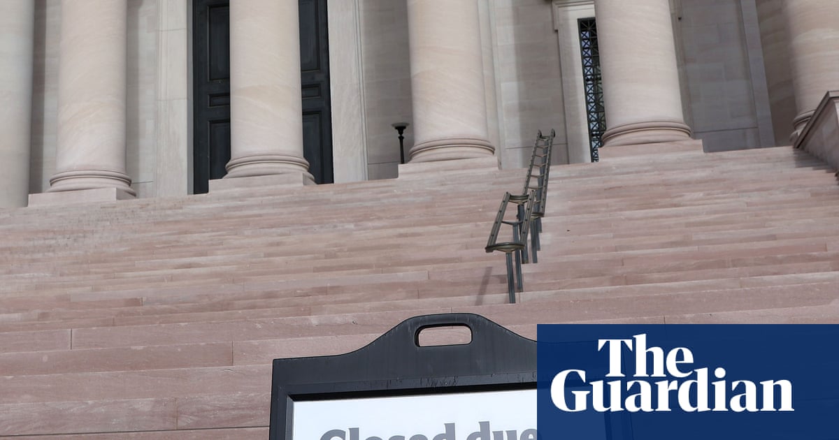 Senate Republicans embrace Trump’s call – from his Florida golf course – to replace Obamacare | US federal government shutdown 2025