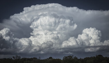 Violent thunderstorms to target southeast QLD and northeast NSW on Monday
