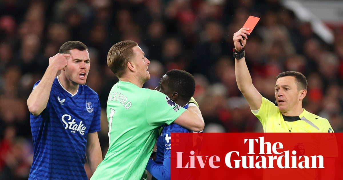 Manchester United v Everton: Premier League – live | Premier League