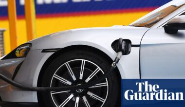 EV and hybrid sales soar in Australia as internal combustion cars fall below 70% market share for first time | Electric vehicles