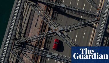 Sydney’s $60 road toll cap to be made permanent with plan for two-way fee on Harbour Bridge to fund it | Road transport
