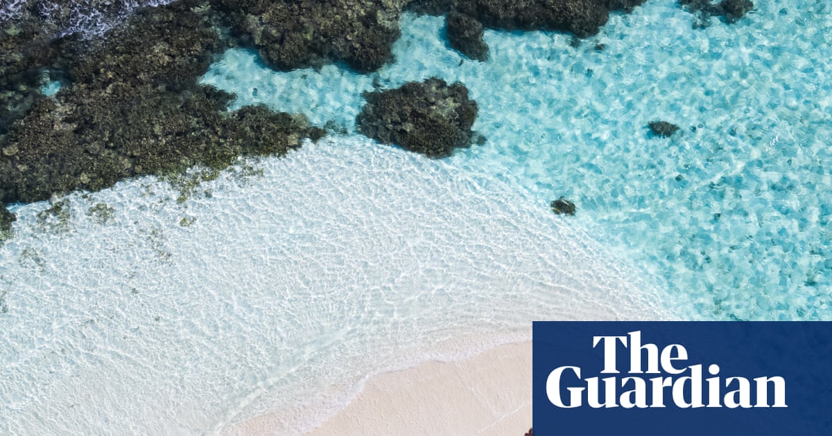 Maldives becomes the only country with generational smoking ban | Maldives