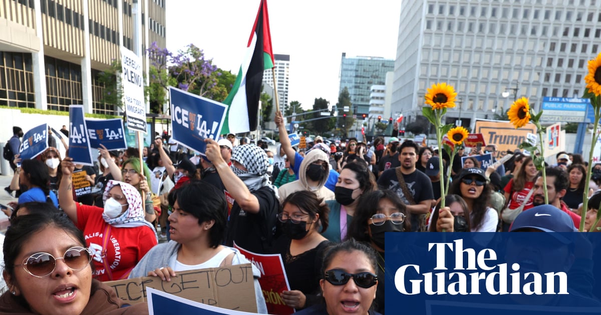 California police intervene as ICE agent in plain clothes points gun at woman | ICE (US Immigration and Customs Enforcement)