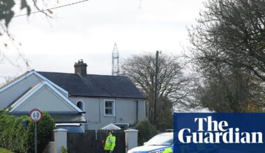 Five people killed and three injured in car crash in County Louth, Ireland | Ireland