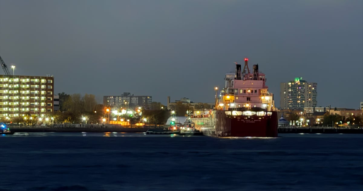 Canadian freighter runs aground in Detroit River near downtown Detroit - CTV News