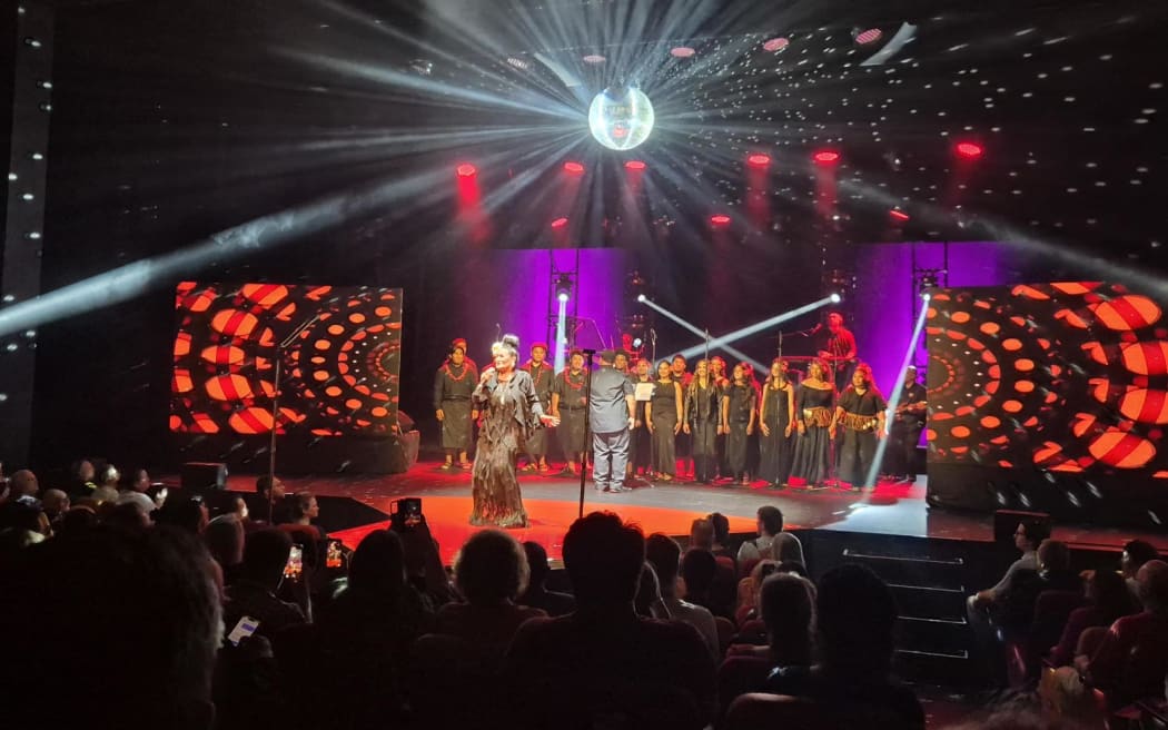 Singer songwriter Annie Crummer performed for Labour Party members at their annual general meeting in Auckland this weekend.