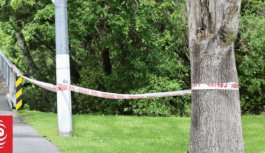 Auckland man taken to hospital with serious injuries, police trying to find offender