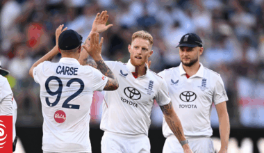 The Ashes live: Australia v England first test, day two