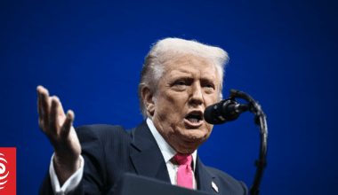 Trump admits approval rating down, except with 'smart people'