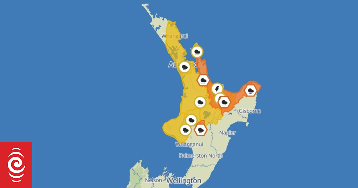 Weather: Heavy rain hits Bay of Plenty, other places warned they will get some too