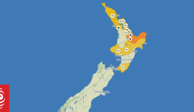 Weather: Heavy rain warning for Bay of Plenty, wind, rain watches across North Island