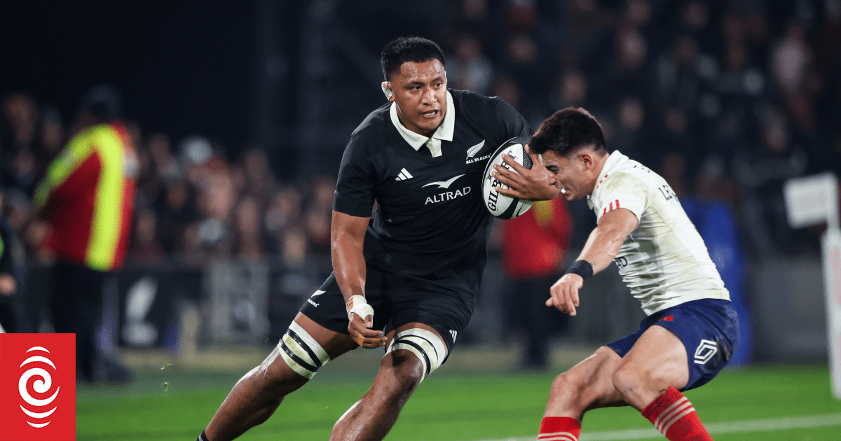 All Blacks take hit ahead of England test with two loose forwards ruled out of tour