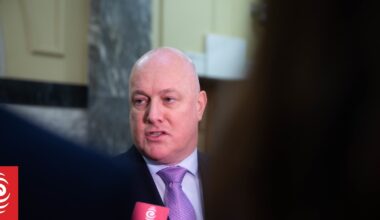 Luxon calls growing prisoner numbers 'a good thing' as police target slips